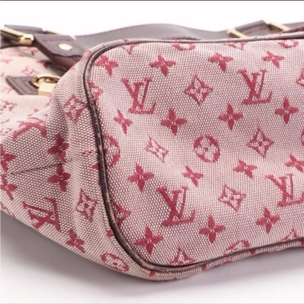 Certified Authentic Louis Vuitton Tote